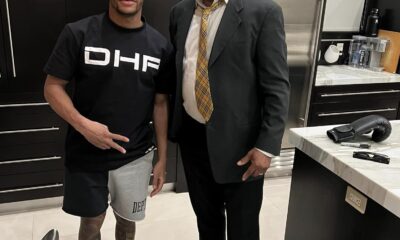 Devin Haney (L), James Hunt (R)